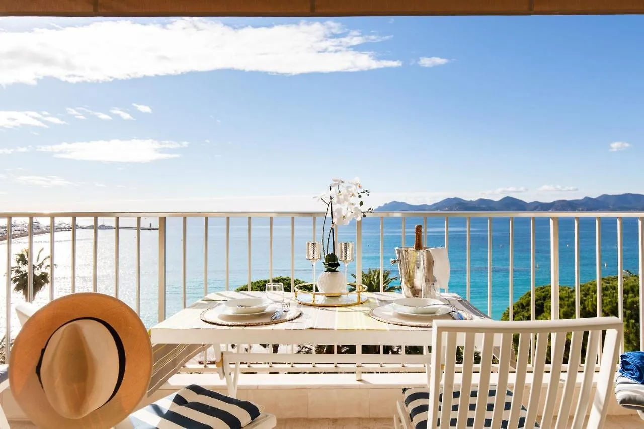 On La Croisette Fabulous Sea View 1 Bed Apartamento Cannes 0*,  França