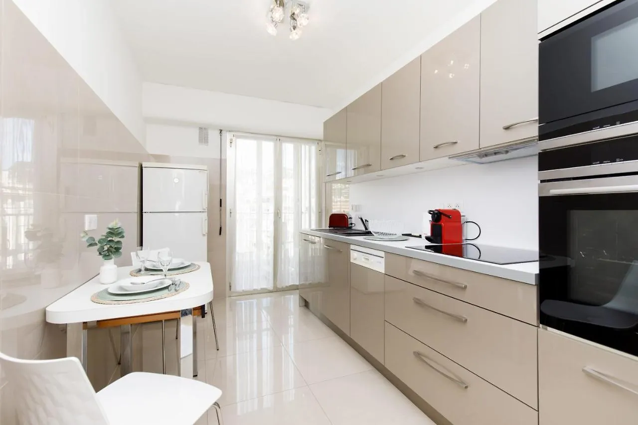 On La Croisette Fabulous Sea View 1 Bed Apartamento Cannes